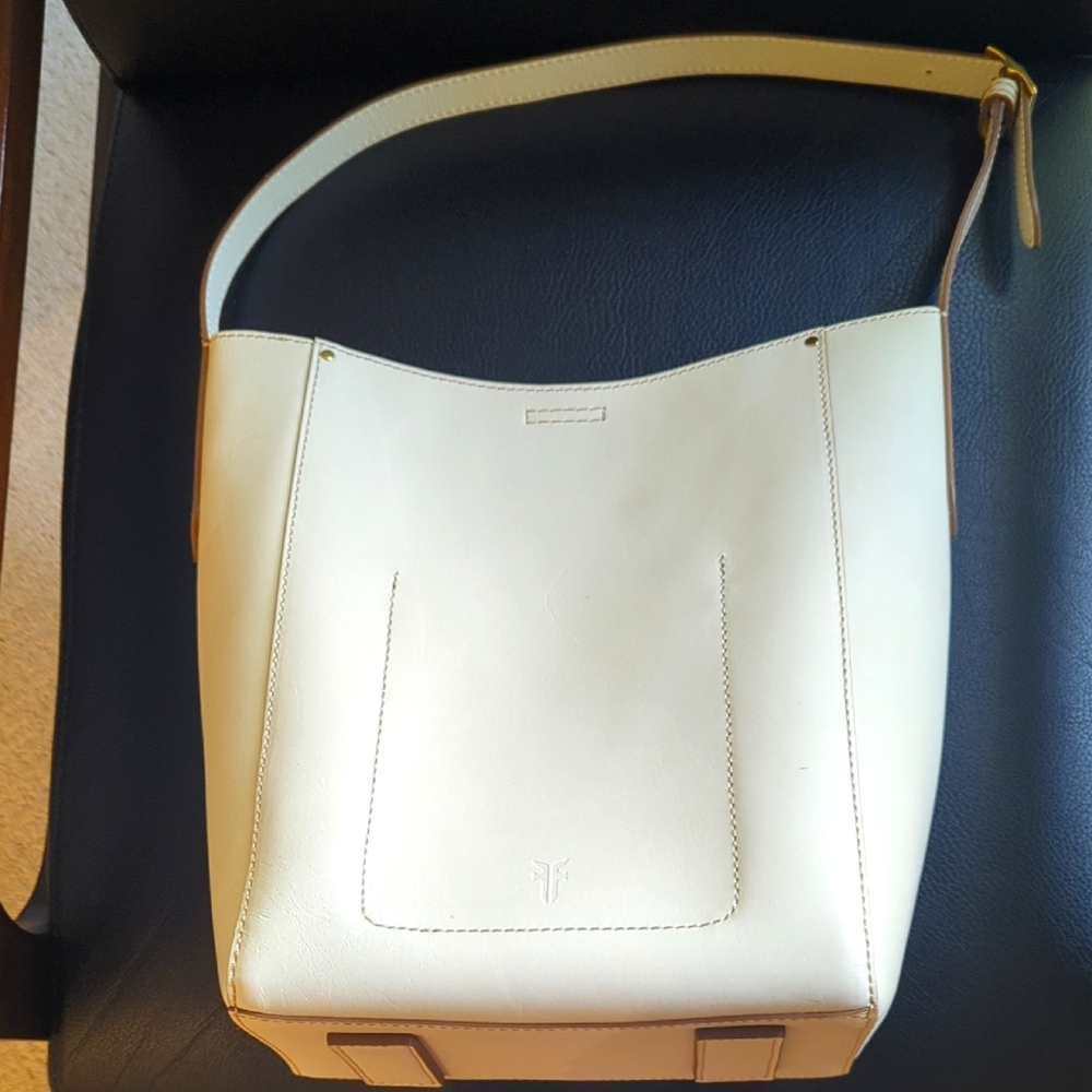 NEW W/ TAGS!  FRYE Cream Raw Leather Rectangular Bucket Bag